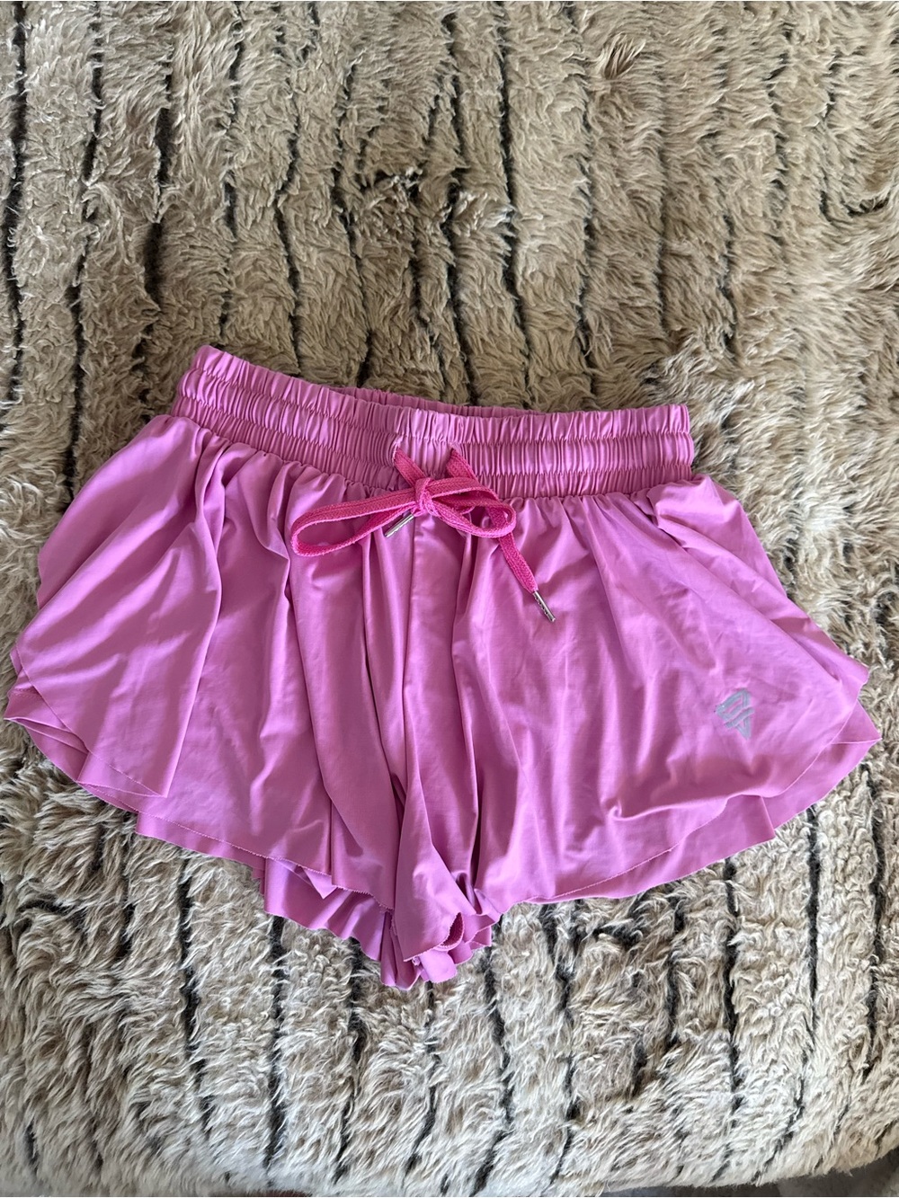 2 in 1 flowy women’s shorts size M